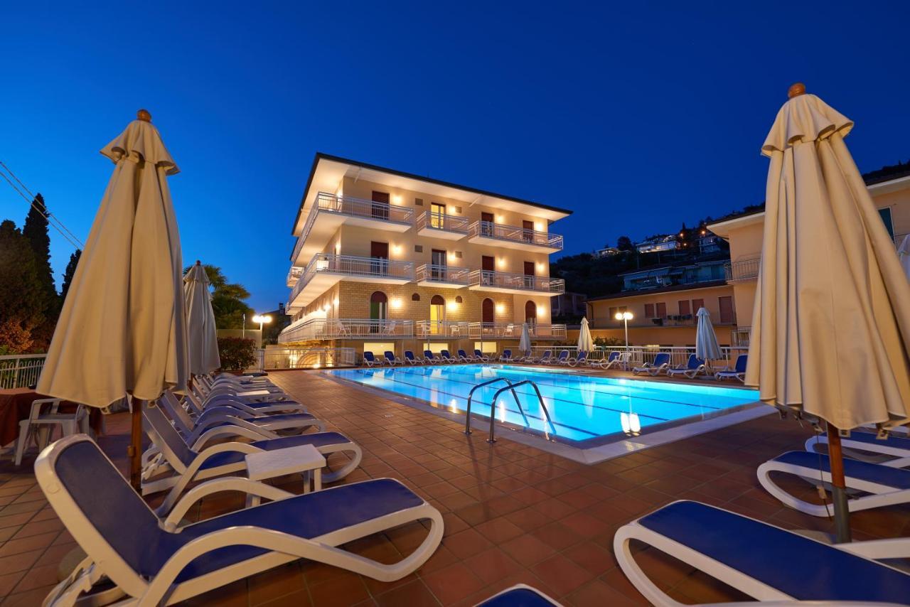 Hotel Benacus Torri del Benaco Bagian luar foto