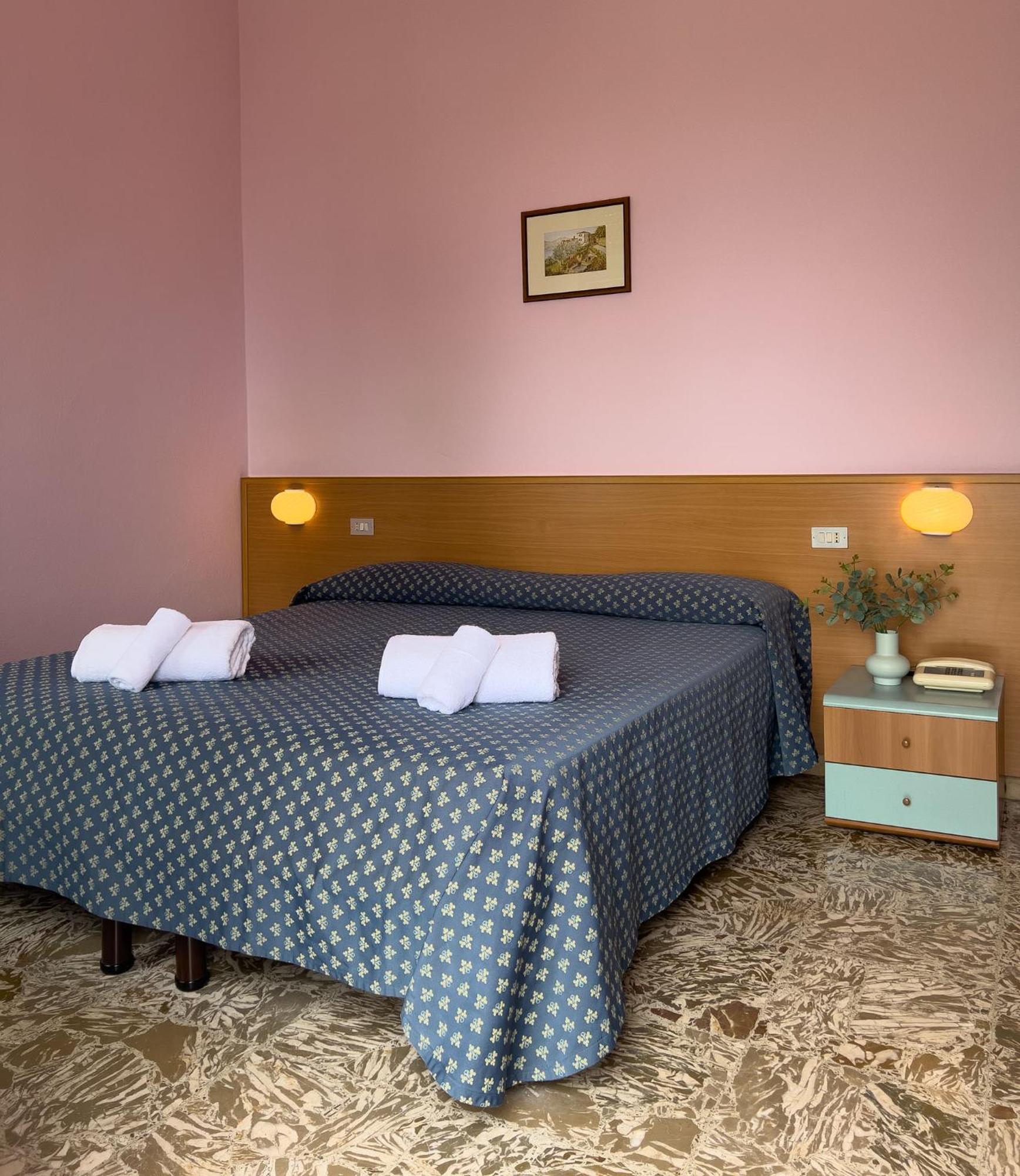 Hotel Benacus Torri del Benaco Bagian luar foto